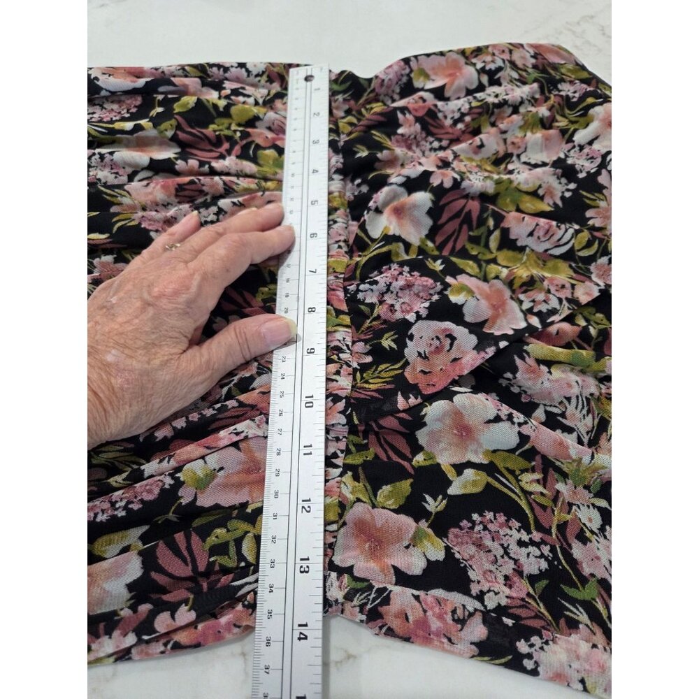 Sunday in Brooklyn Black Floral V-Neck Maxi Dress - Picture 9 of 10